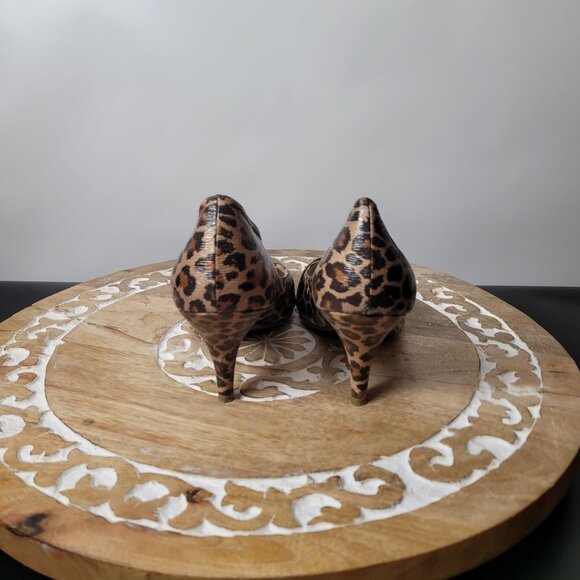Leopard Print Pointed Toe Heels With Gold Accents By Kathleen Van Zeeland Size 8 - Picture 6 of 16